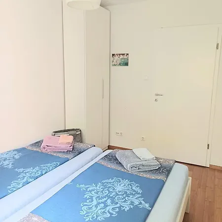 Haru * לובליאנה